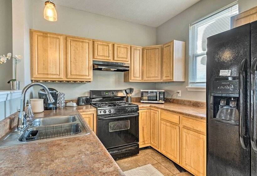 Cozy Indianapolis Home W/ Private Hot Tub!