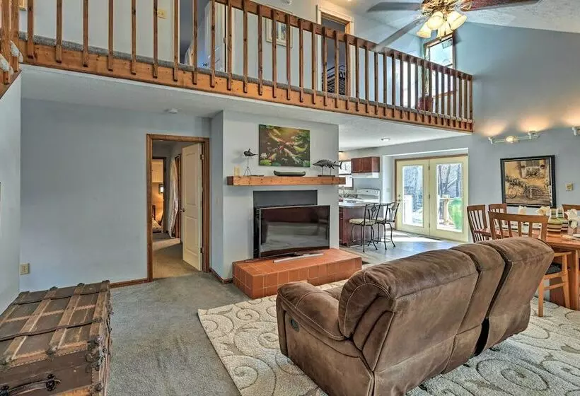 Cozy Lake Chatuge Getaway, Walk To Water!