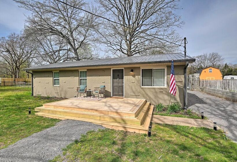 Cozy Murfreesboro Home W/ Furnished Patio!