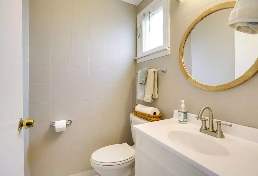 Grand Junction Lake Home: 13 Mi To South Haven!