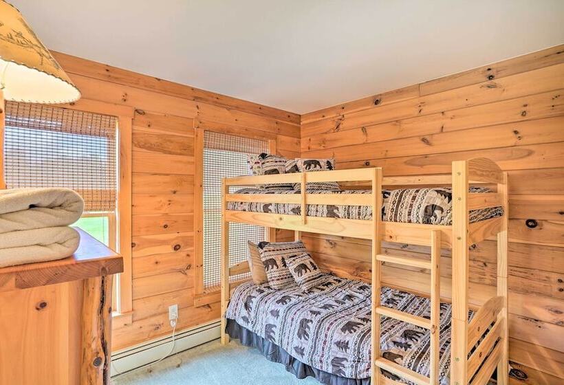 Grand Windham Retreat W/ Fire Pit & Game Room