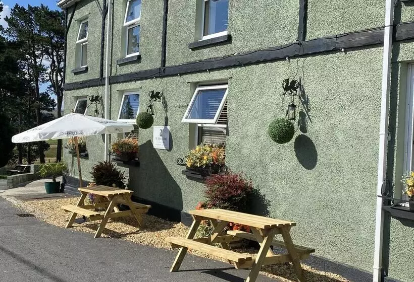 簡易ホテル Waterfall Country Escape