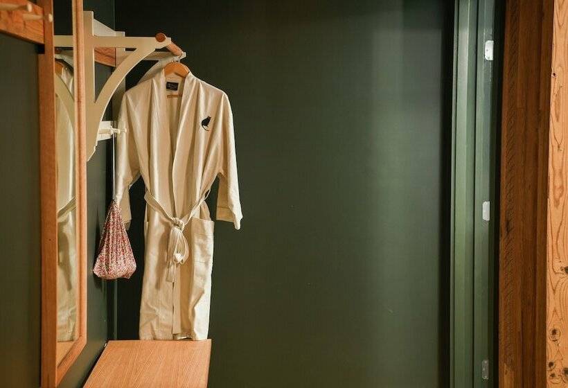 בית מלון כפרי Little Cat Lodge