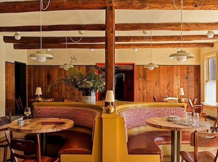 בית מלון כפרי Little Cat Lodge