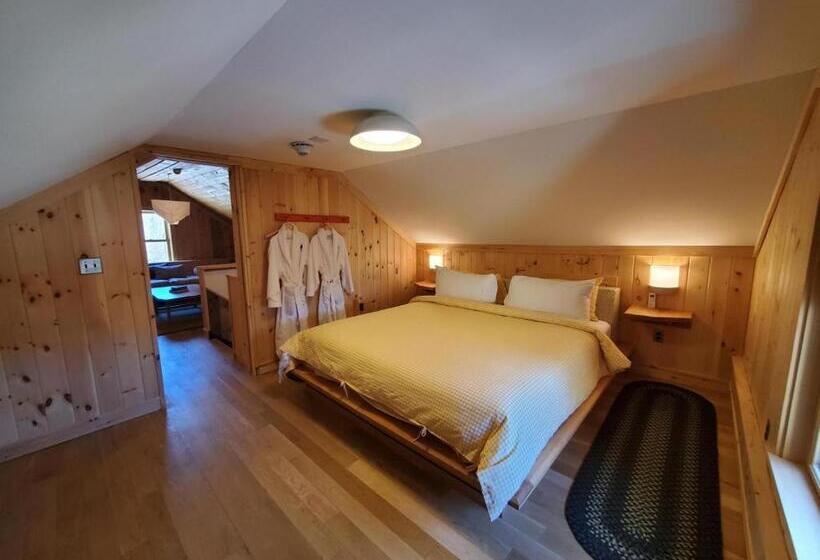 בית מלון כפרי Little Cat Lodge