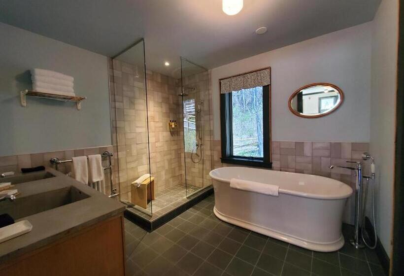 בית מלון כפרי Little Cat Lodge