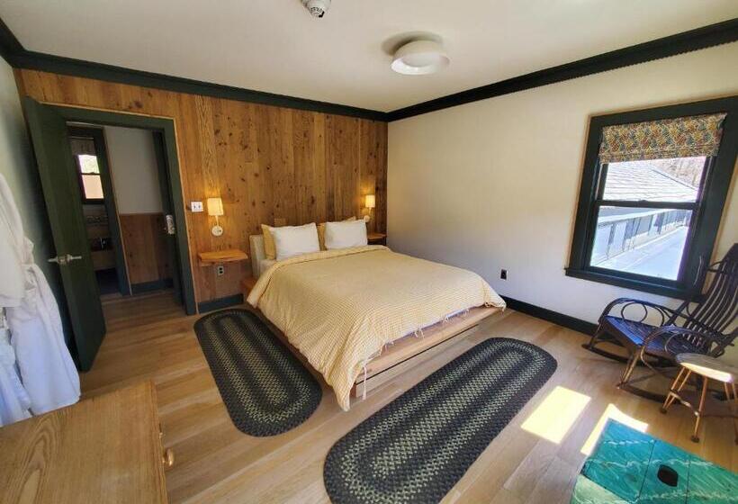 בית מלון כפרי Little Cat Lodge