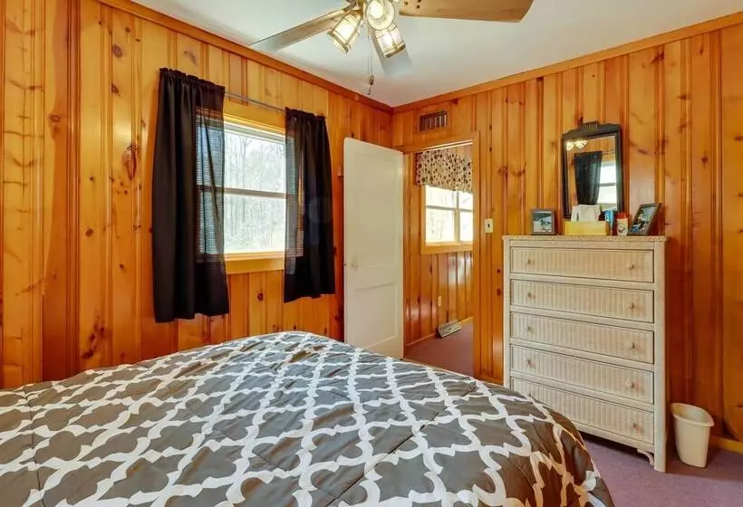Lake Wallenpaupack Cabin W/ Boat Trailer Parking