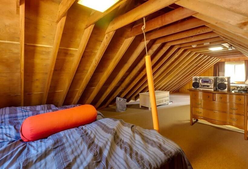 Lake Wallenpaupack Cabin W/ Boat Trailer Parking