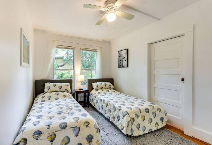 Old Florida Cottage In St Augustine W/ Porch!