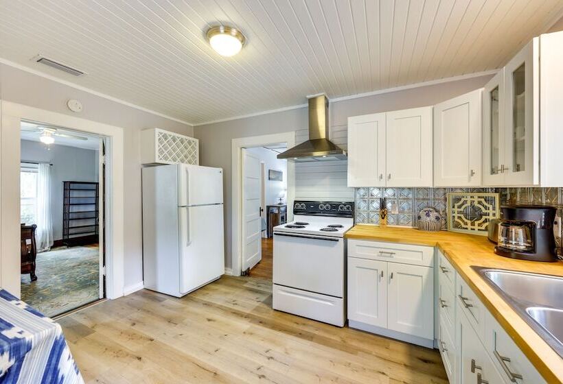 Old Florida Cottage In St Augustine W/ Porch!