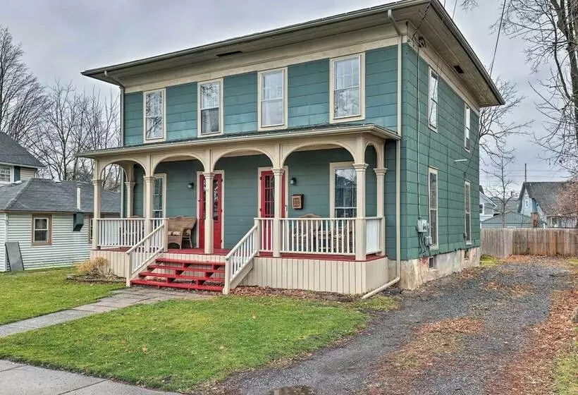 Victorian Home In Penn Yan ~ 1 Mi To Keuka Lake!