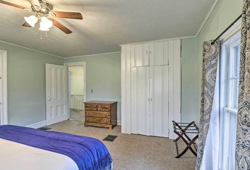 Victorian Home In Penn Yan ~ 1 Mi To Keuka Lake!