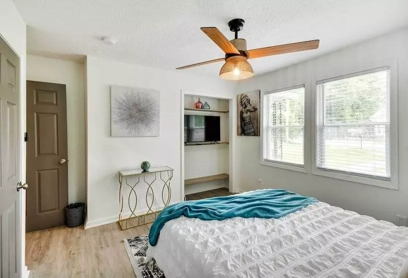 Single Story Home < 1 Mi To Tuskegee University!