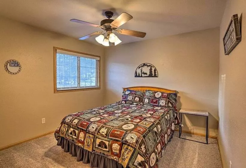 Black Hills Home W/ Mickelson Trail Access!