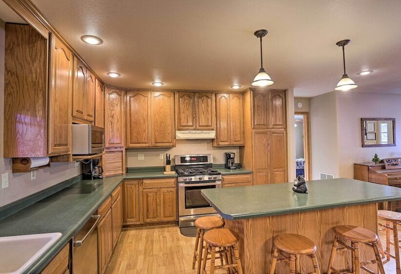 Black Hills Home W/ Mickelson Trail Access!