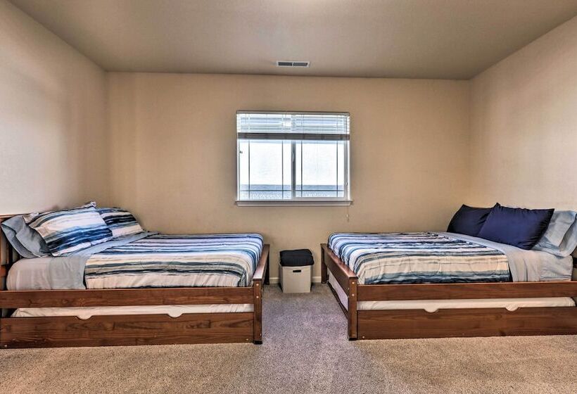 Waterfront Sparks Home: Balcony & Dock!