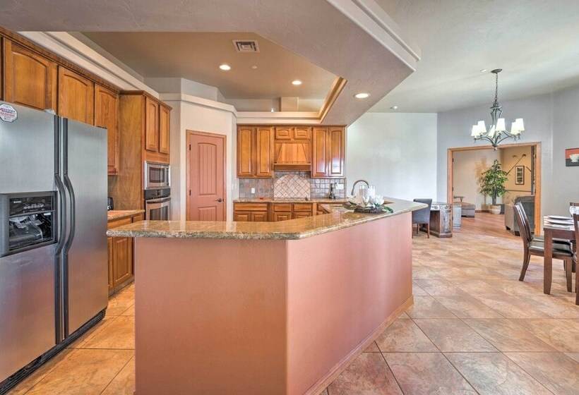 Sunlit Paradise W/ Private Pool & Game Room!