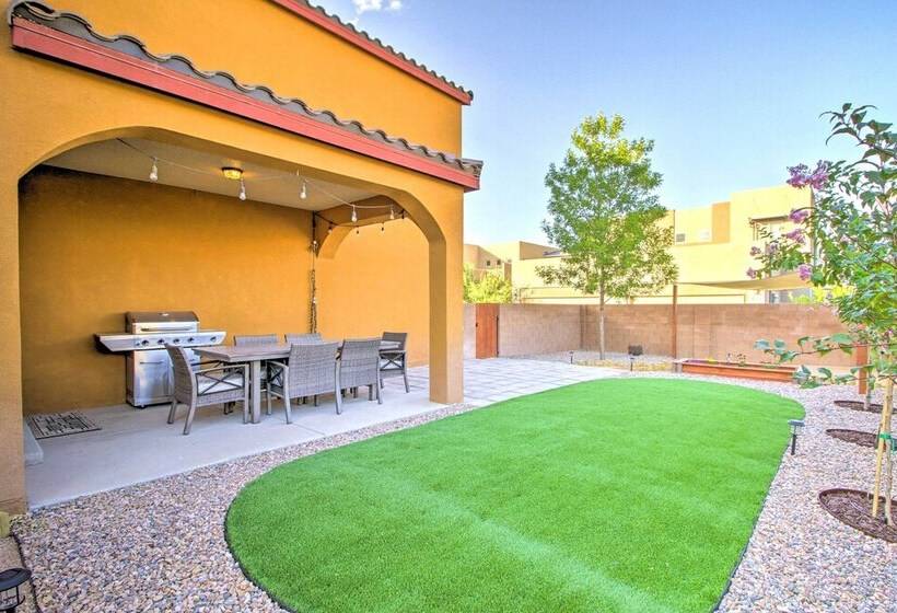 Updated Abq Getaway: Walk To Netflix Studios!