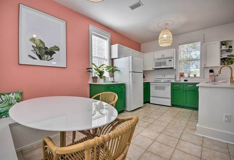 Beverly Bungalow; Easy Walk To Seagrove Beach