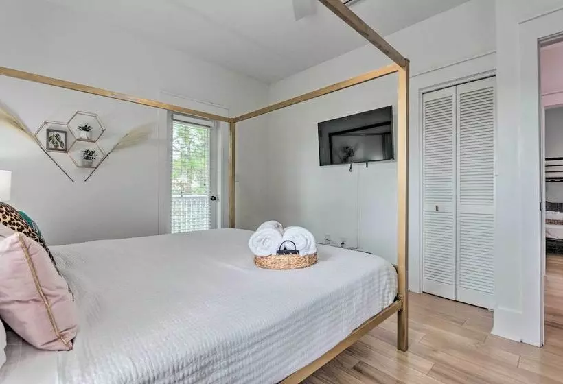 Beverly Bungalow; Easy Walk To Seagrove Beach