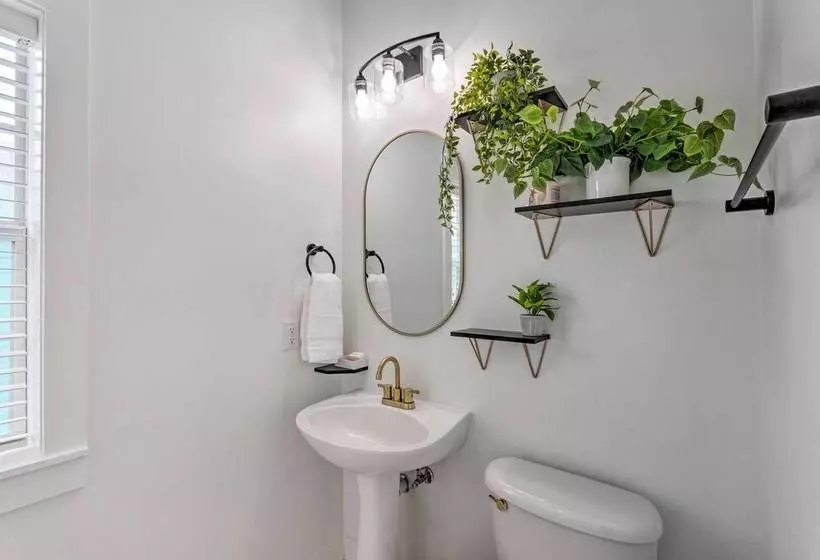 Beverly Bungalow; Easy Walk To Seagrove Beach