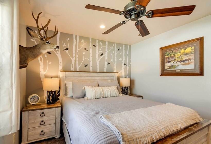 Bright Panguitch Escape W/ Spacious Yard!