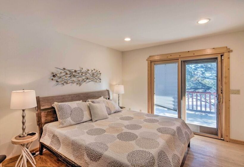 Buena Vista Oasis W/ Mtn Views, 3 Mi To Dtwn!