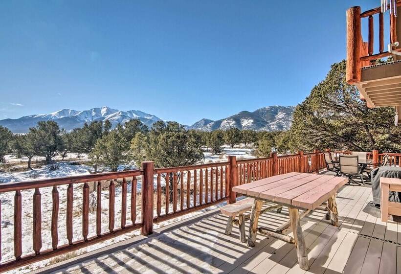 Buena Vista Oasis W/ Mtn Views, 3 Mi To Dtwn!