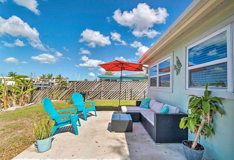 Canalfront Hudson Home W/private Dock & Yard!