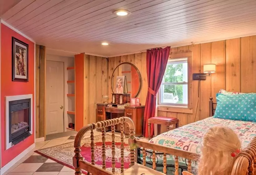 Charming Hanoverton Cottage On Guilford Lake!