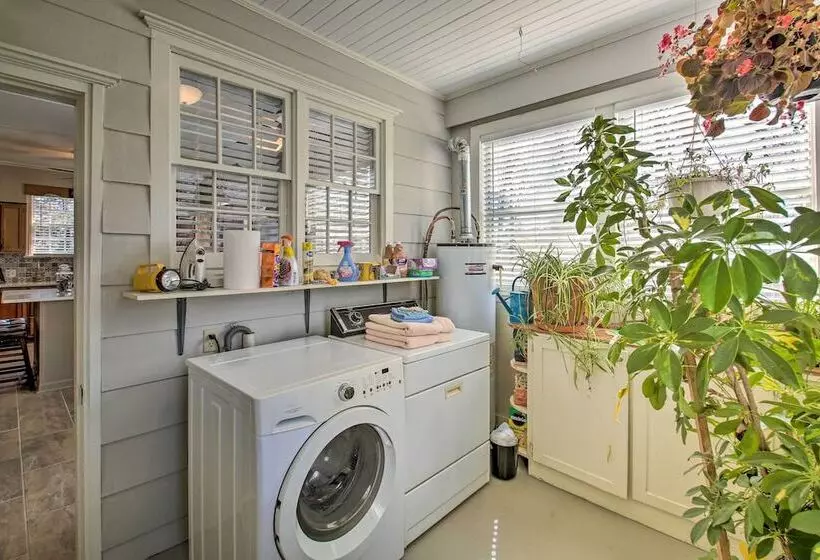 Delightful Retreat W/ Fireplace + Large Yard!