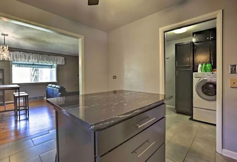 Englewood Retreat W/ Yard & Deck: Near Downtown!