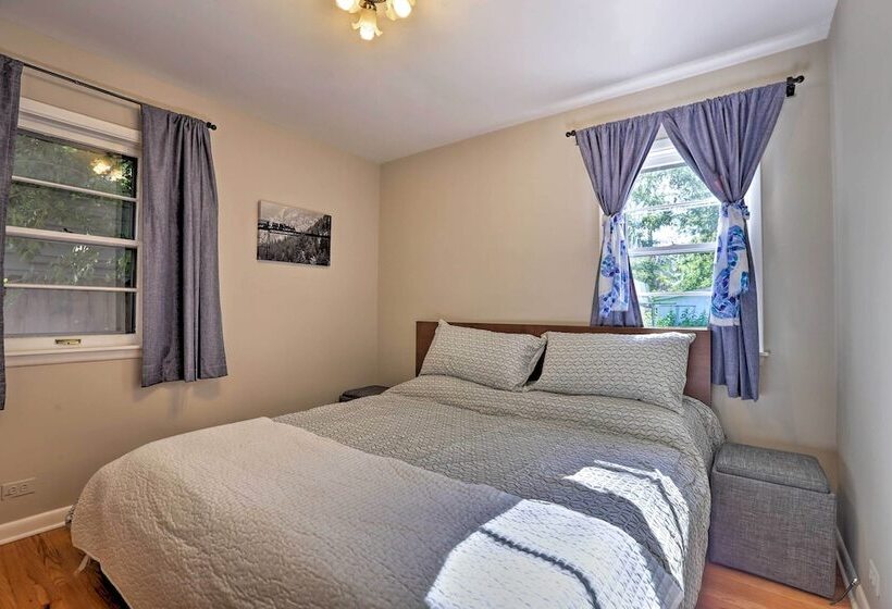 Englewood Retreat W/ Yard & Deck: Near Downtown!