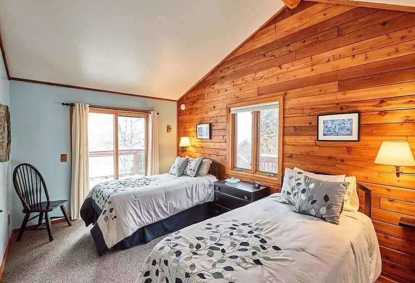 Heart Of Superior Lake Cabin: 15 Mi To Lutsen Mtn!