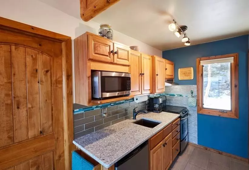 Heart Of Superior Lake Cabin: 15 Mi To Lutsen Mtn!