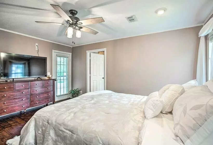 Gainesville Home W/ Outdoor Oasis, 16 Mi To Lake