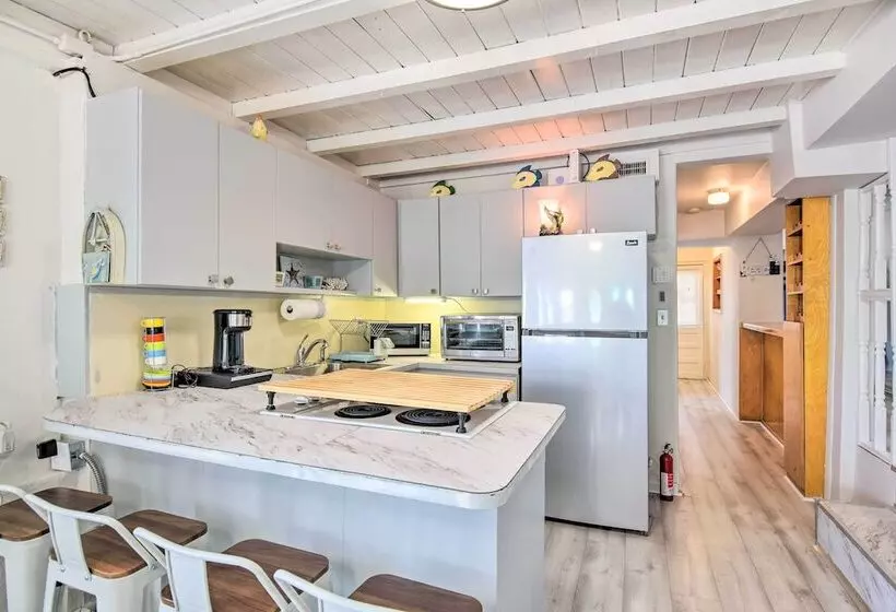 Key Largo Home W/ Dock & Private Beach Access