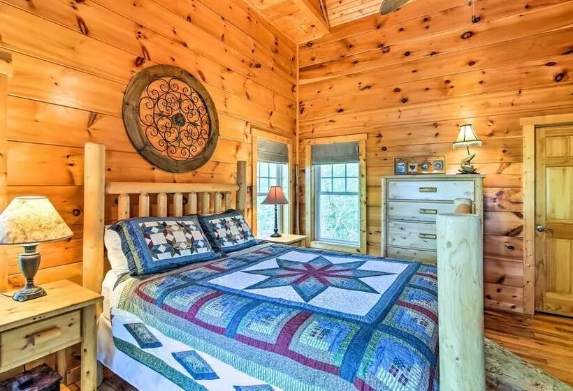 Lakefront South Carolina Abode W/ Deck & Boat Dock