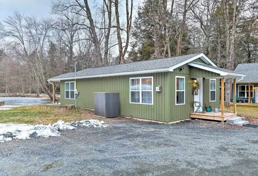 Rural Location, Fire Pit: Brodheadsville Cottage