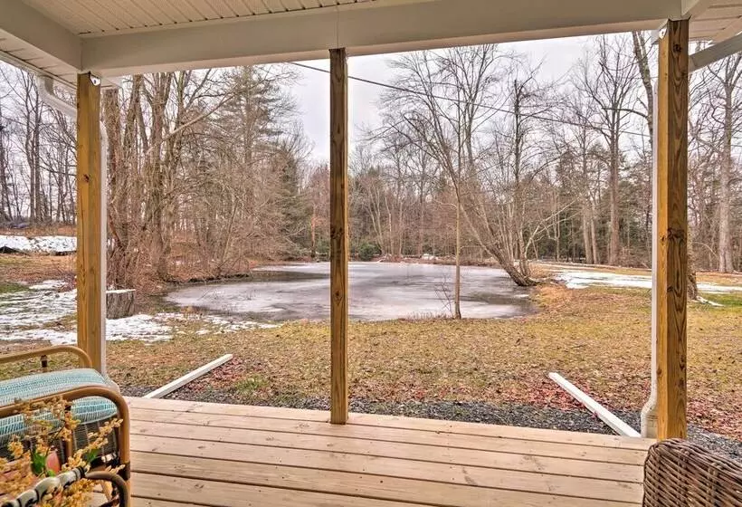 Rural Location, Fire Pit: Brodheadsville Cottage