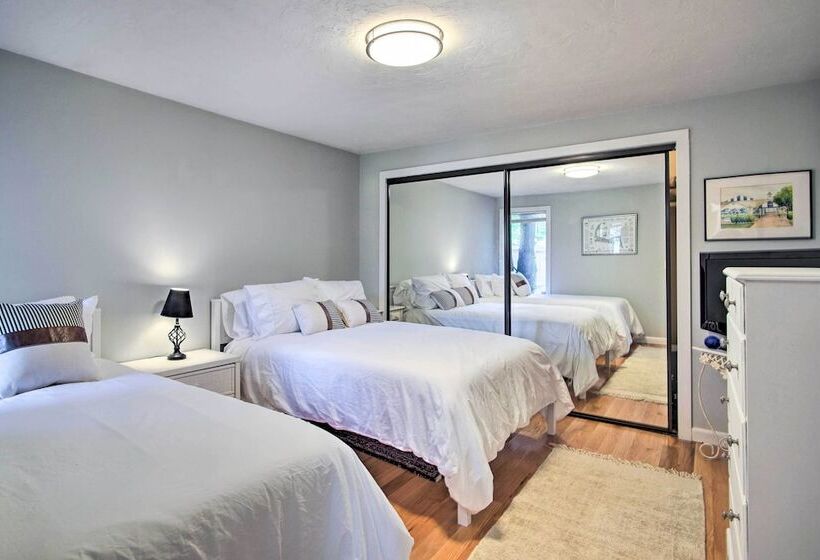 2 Mi To South Cape Beach State Park: Home W/ Yard!