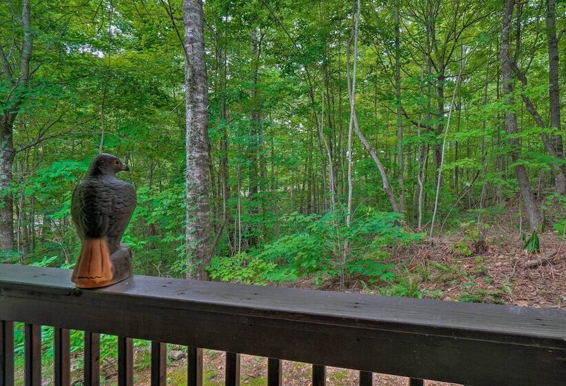 Mountain Dream Cabin  W/ Deck, 7 Mi To Gatlinburg