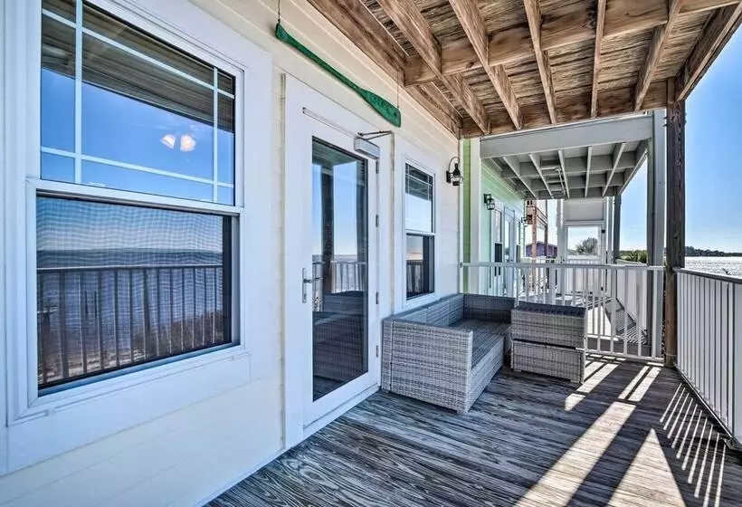 Oceanfront Oasis In Cedar Key W/ 2 Balconies!