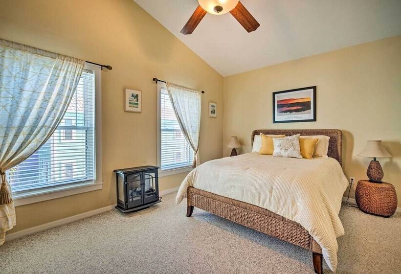 Oceanfront Oasis In Cedar Key W/ 2 Balconies!