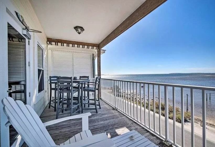 Oceanfront Oasis In Cedar Key W/ 2 Balconies!
