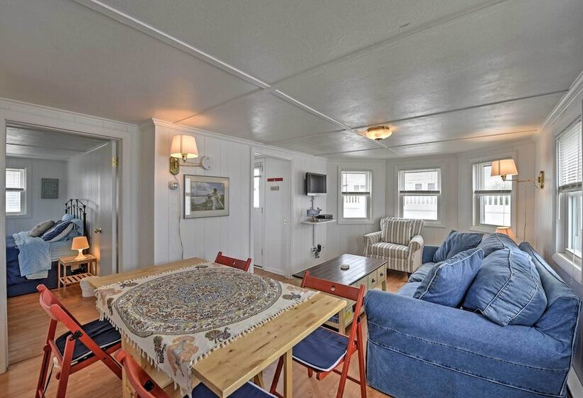 Peaceful Cottage   Steps To Matunuck Beach