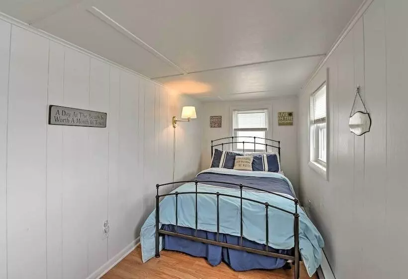 Peaceful Cottage   Steps To Matunuck Beach