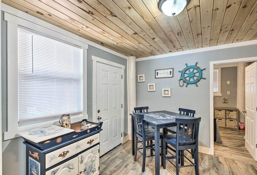 Pensacola Home ~ 3 Mi To Perdido Key Beach!