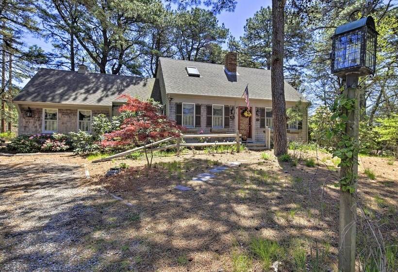 Pet Friendly Cape Cod Home W/ Deck 2 Mi To Beaches